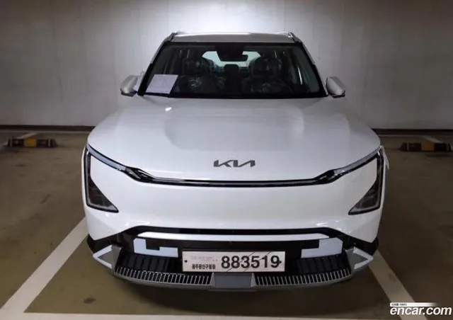Kia EV5 2WD — миниатюра 1