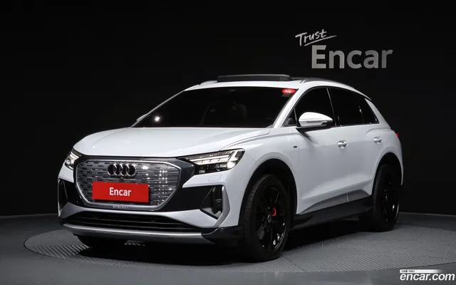 Audi Q4 e-tron (F4) 40 — миниатюра 1