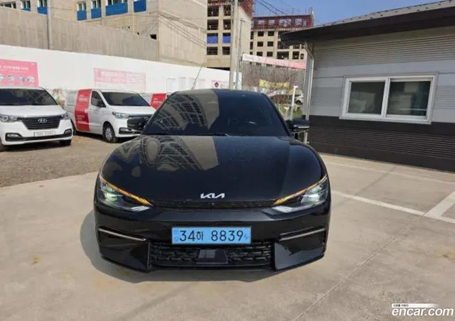 Kia EV6 4WD — миниатюра 1