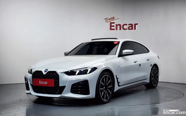 BMW 4 Series (G22) 420i M — миниатюра 1