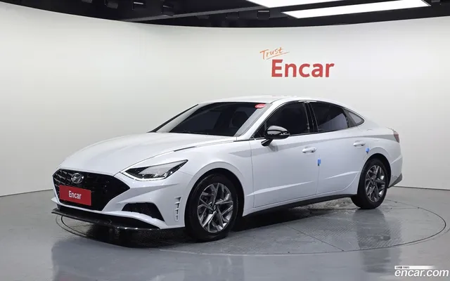 Hyundai Sonata (DN8) 1.6 — миниатюра 1