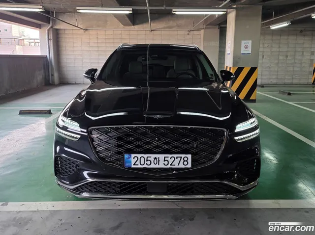 Genesis GV70 2.5T 2WD — миниатюра 1