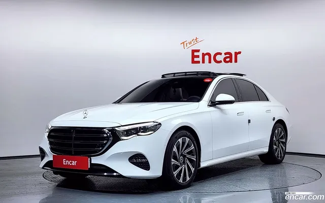 Mercedes-Benz E-Class (W214) E300 4MATIC — миниатюра 1