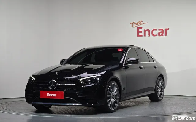 Mercedes-Benz E-Class (W213) E350 4MATIC AMG Line — миниатюра 1
