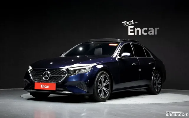 Mercedes-Benz E-Class (W214) E200 — миниатюра 1