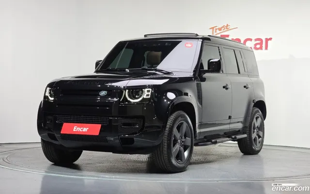 Land Rover (L663) 110 D300 X- HSE — миниатюра 1