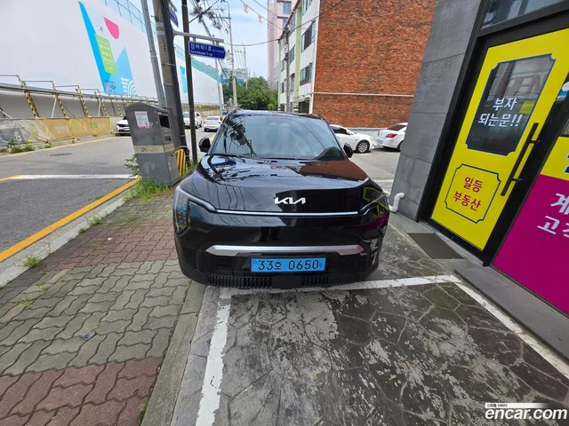 Kia EV3 2WD — миниатюра 1