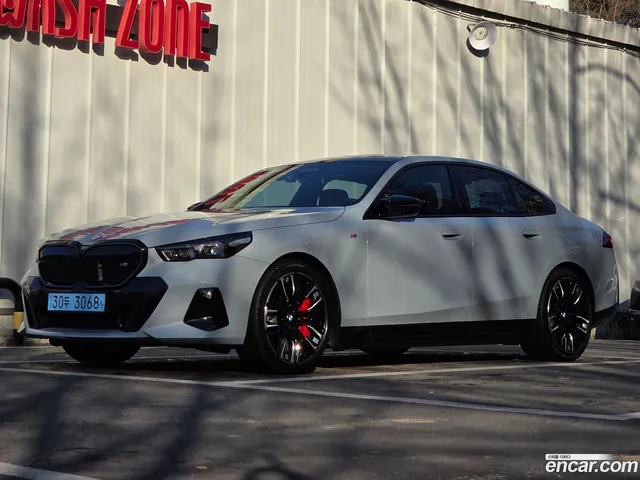 BMW i5 (G60) eDrive 40 M — миниатюра 1