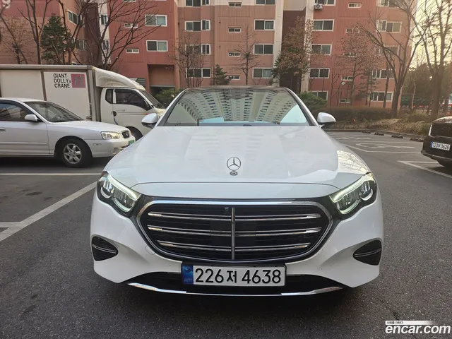 Mercedes-Benz E-Class (W214) E220d 4MATIC — миниатюра 1