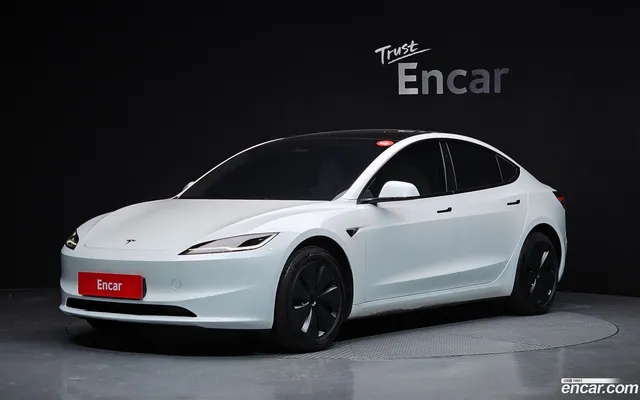 Tesla Model 3 RWD — миниатюра 1