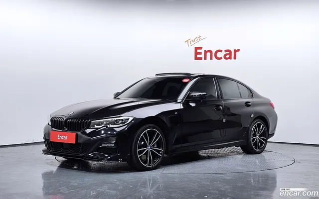 BMW 3 Series (G20) 330e M — миниатюра 1