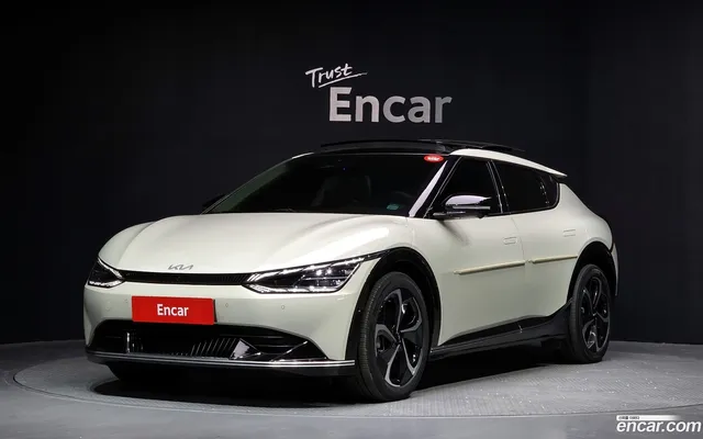 Kia EV6 — миниатюра 1