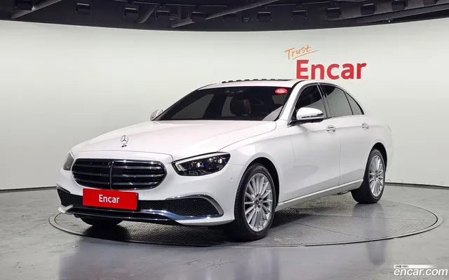 Mercedes-Benz E-Class (W213) E250 — миниатюра 1