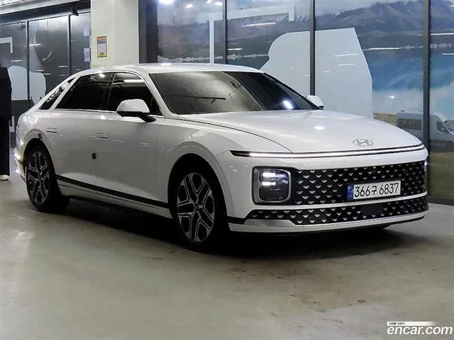 Hyundai Grandeur (GN7) 2.5 2WD — миниатюра 1