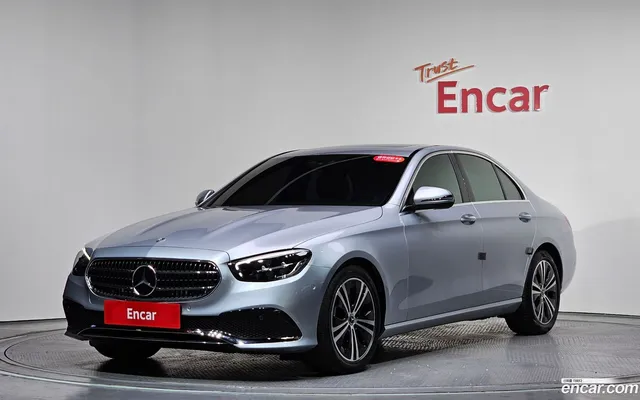Mercedes-Benz E-Class (W213) E250 — миниатюра 1