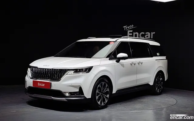 Kia Carnival 7 — миниатюра 1
