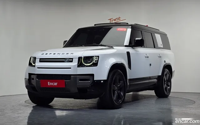 Land Rover (L663) 130 D300 X- HSE — миниатюра 1