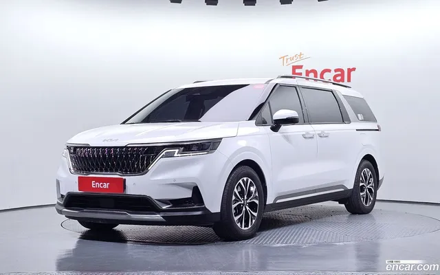 Kia Carnival 9 — миниатюра 1