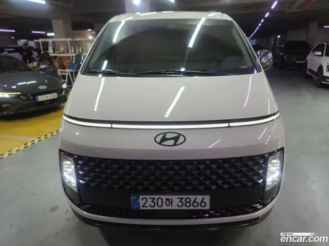 Hyundai Staria 9 — миниатюра 1