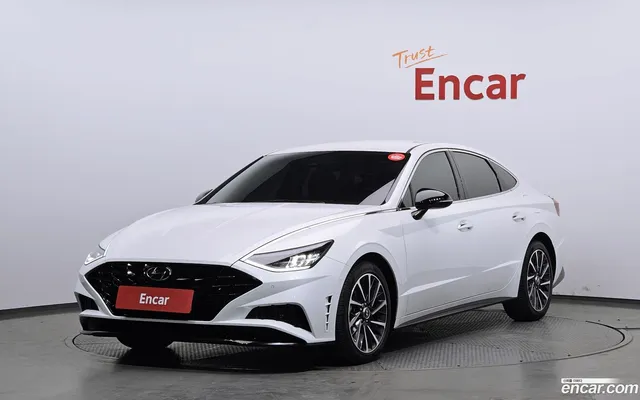 Hyundai Sonata (DN8) 1.6 — миниатюра 1