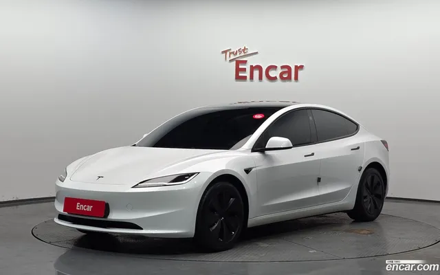 Tesla Model 3 AWD — миниатюра 1