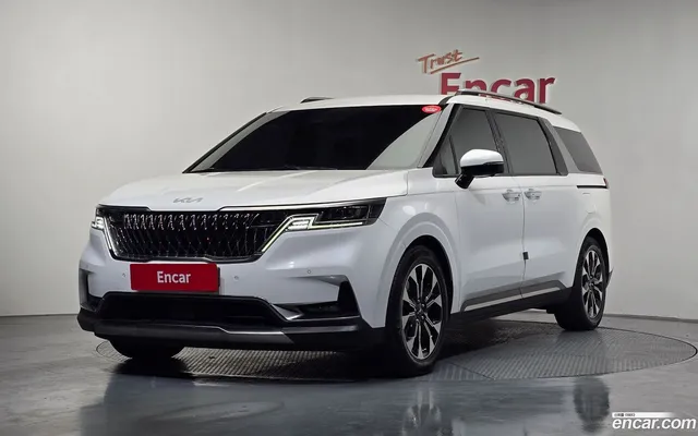 Kia Carnival 7 — миниатюра 1