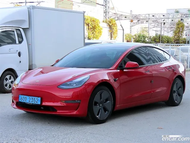 Tesla Model 3 AWD — миниатюра 1