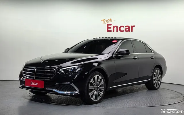 Mercedes-Benz E-Class (W213) E350 4MATIC — миниатюра 1