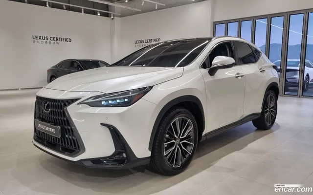 Lexus NX350h 2 — миниатюра 1