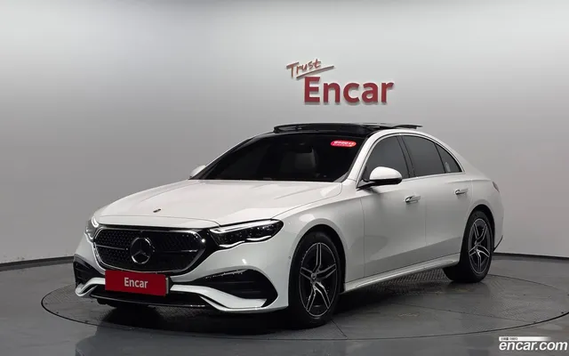 Mercedes-Benz E-Class (W214) E300 4MATIC AMG Line — миниатюра 1