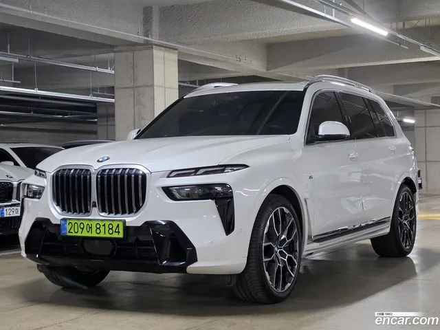 BMW X7 (G07) xDrive 40i M 6 — миниатюра 1
