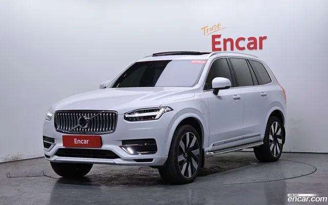 Volvo XC90 T8 — миниатюра 1