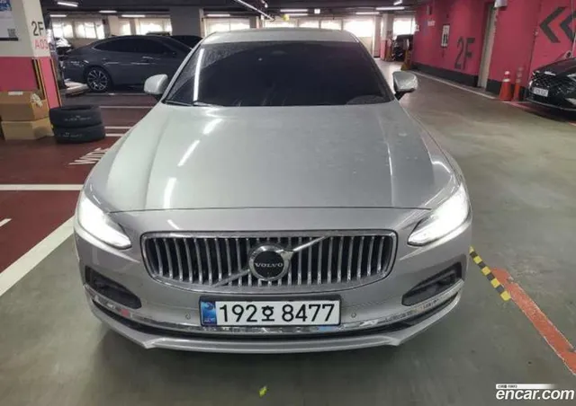 Volvo S90 B6 AWD — миниатюра 1