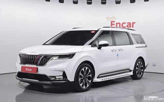 Kia Carnival 7 — миниатюра 1