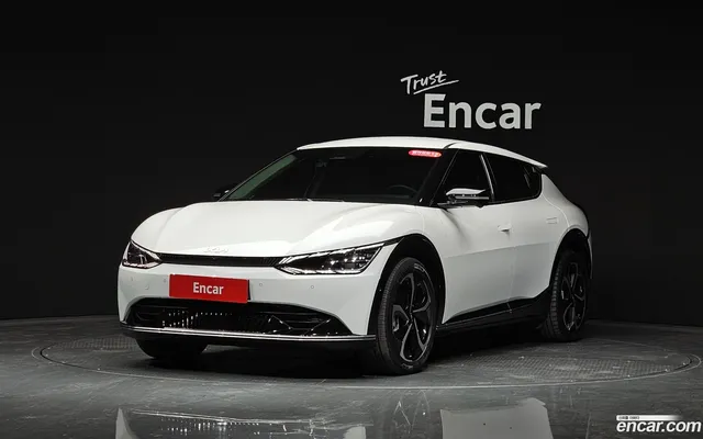 Kia EV6 — миниатюра 1