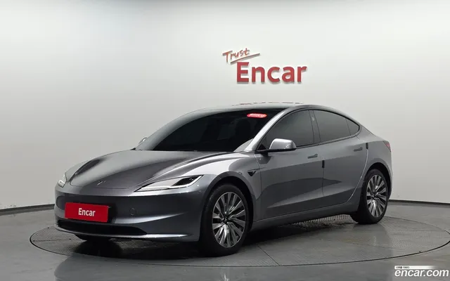 Tesla Model 3 AWD — миниатюра 1