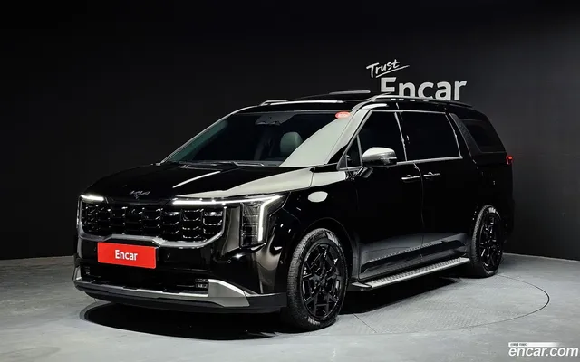 Kia Carnival HEV 7 X Line — миниатюра 1