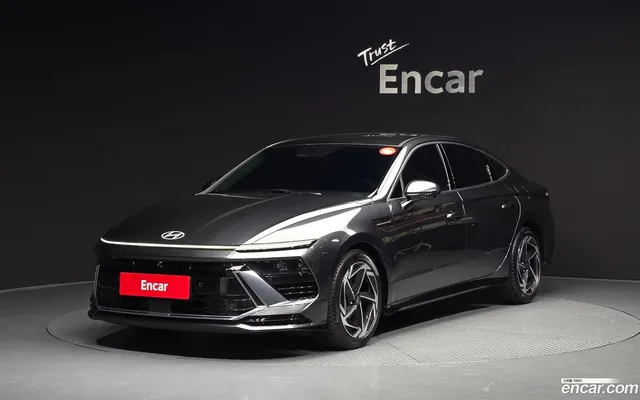 Hyundai (DN8) 1.6 — миниатюра 1