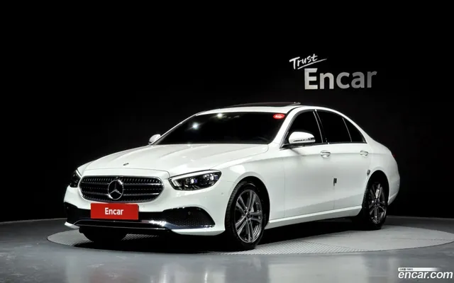 Mercedes-Benz E-Class (W213) E350 4MATIC — миниатюра 1