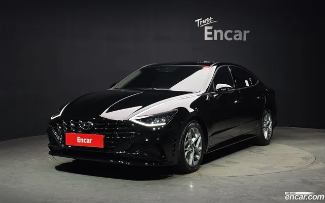 Hyundai Sonata (DN8) 2.0 — миниатюра 1