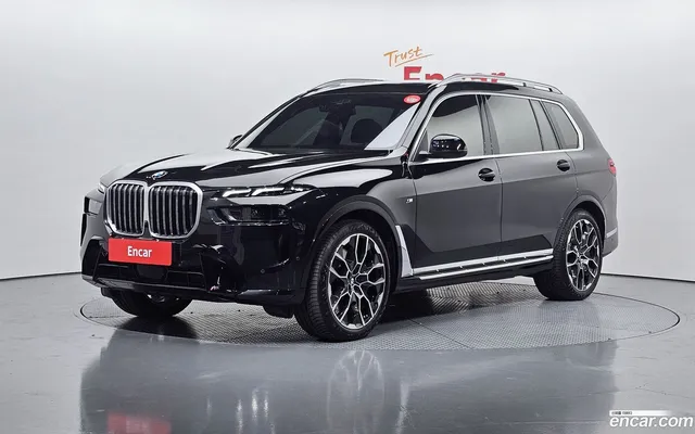 BMW X7 (G07) xDrive 40i M 6 — миниатюра 1