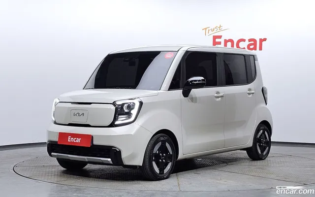 Kia EV — миниатюра 1
