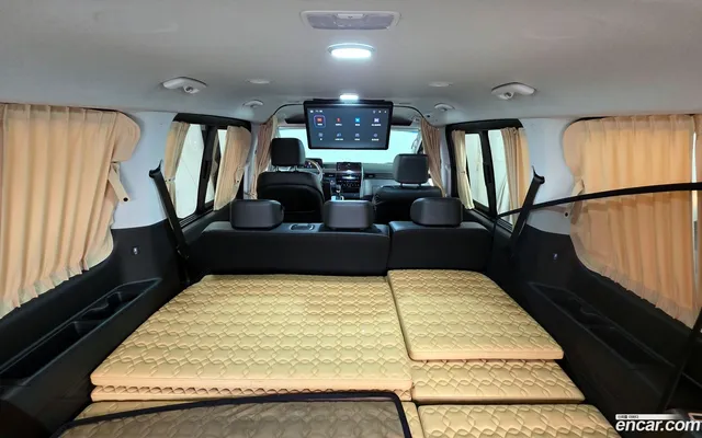 Hyundai Staria 9 — миниатюра 1