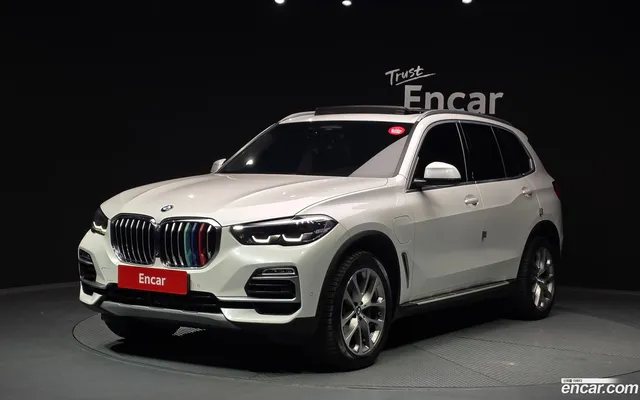 BMW X5 (G05) xDrive 45e xLine — миниатюра 1