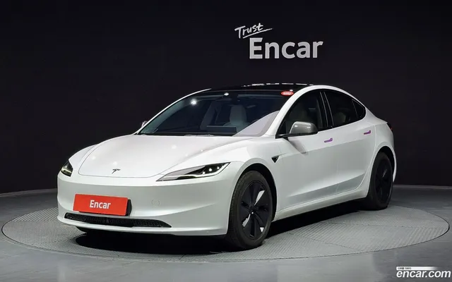 Tesla Model 3 AWD — миниатюра 1