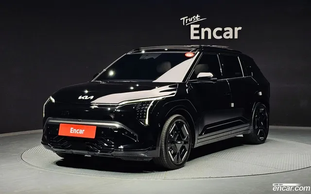 Kia EV3 2WD — миниатюра 1