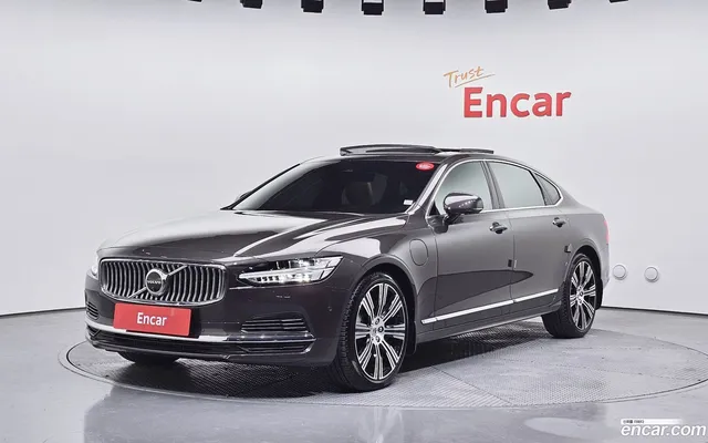 Volvo S90 T8 AWD — миниатюра 1