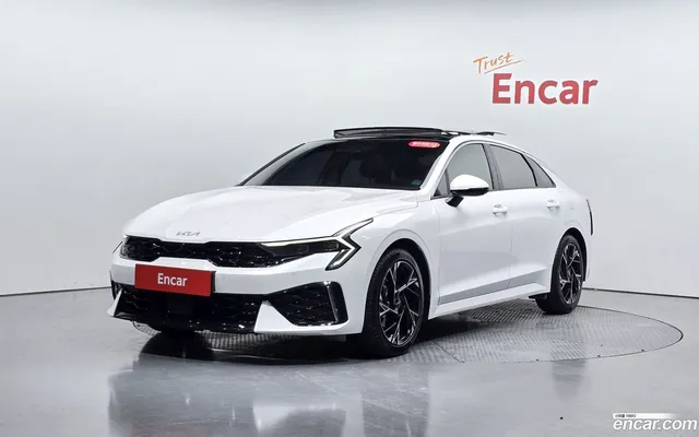 Kia K5 Hybrid — миниатюра 1