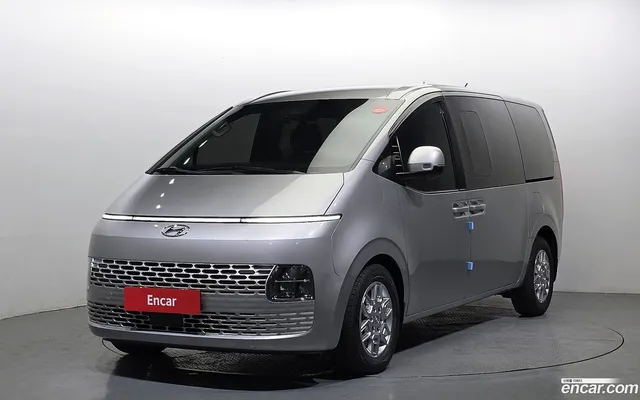 Hyundai Staria L3.5 5 — миниатюра 1