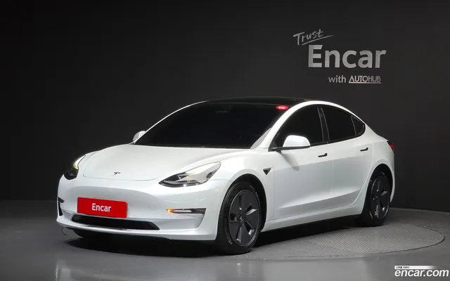 Tesla Model 3 AWD — миниатюра 1